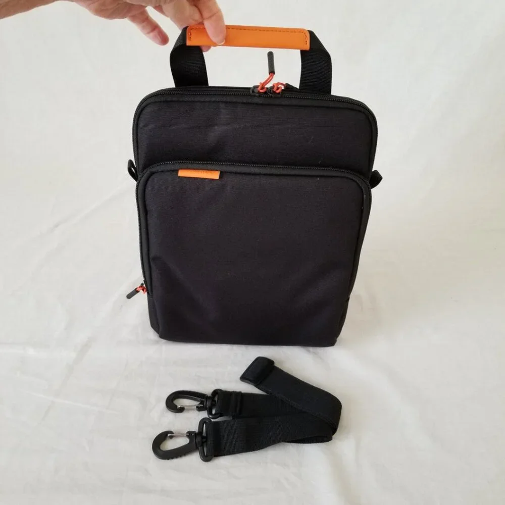 NWOT! TIMOVO Padded Tablet Sleeve Carrying Case w/Plush Lining & Shoulder Strap